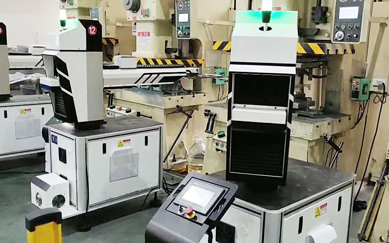 冲压上下料机械手的工作原理及其特点